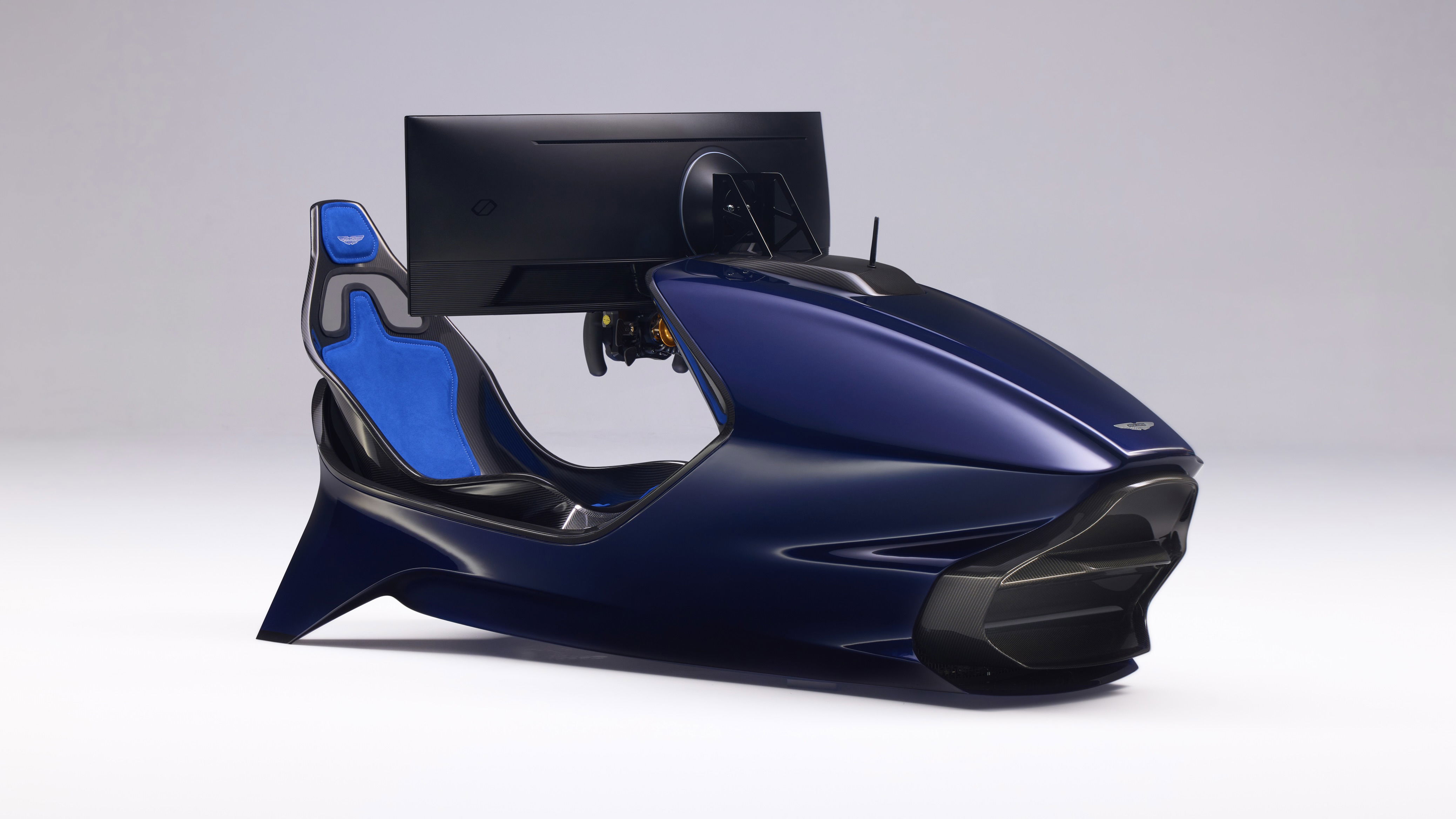 Curv AMR-C01-R - front